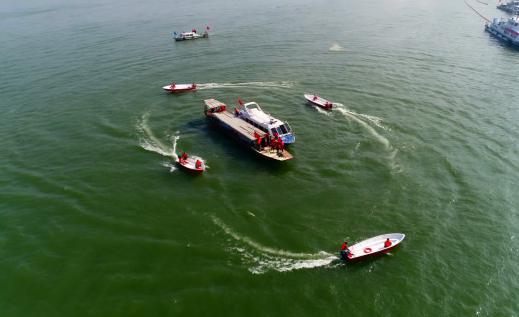 冷水滩水利救援队参演2018年水上交通安全应急救援联合演练
