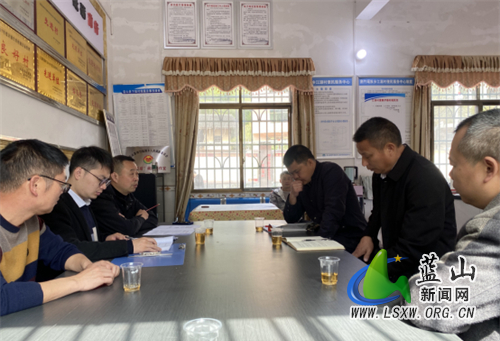 ee6d91260f7190134be3d05369872159.jpg ee6d91260f7190134be3d05369872159.jpg