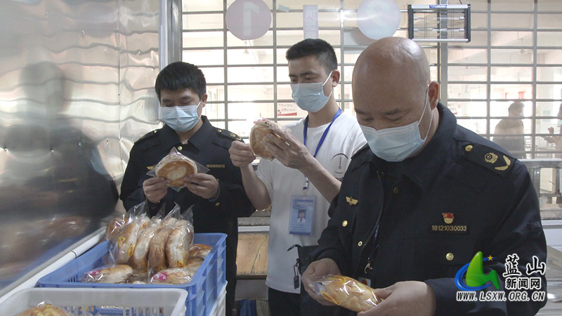 县市场监督管理局:守护校园食品安全 共创美好“食”光2.jpg 县市场监督管理局:守护校园食品安全 共创美好“食”光2.jpg