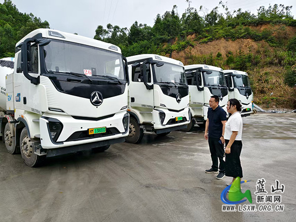 蓝山：扎实推进老旧营运货车报废更新工作.jpg