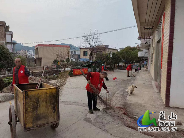 祠堂圩镇大和村:节后村庄清洁大扫除,清洁环境美家园.jpg 祠堂圩镇大和村:节后村庄清洁大扫除,清洁环境美家园.jpg