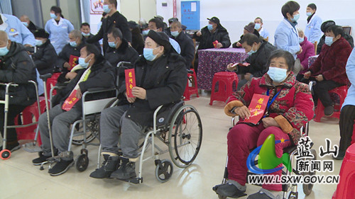 市慈善总会来蓝山县开展2022年“迎新春送温暖”走访慰问活动.jpg 市慈善总会来蓝山县开展2022年“迎新春送温暖”走访慰问活动.jpg