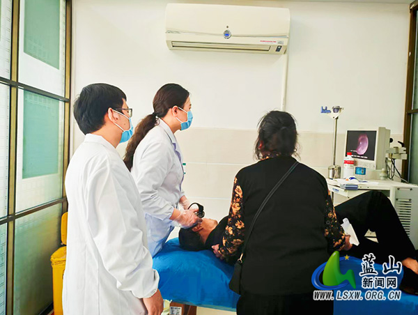 蓝山县中心医院：爱耳日，我们在行动.jpg