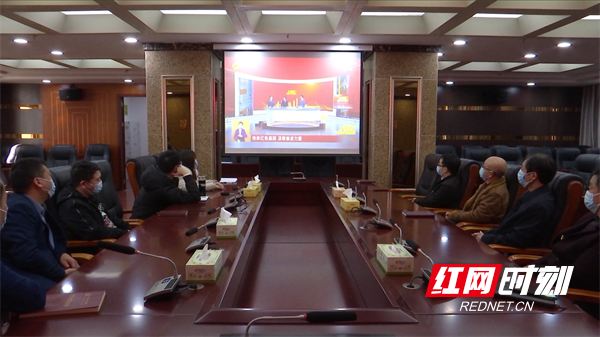 区委办2.png 区委办2.png