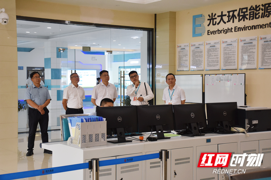 调研_副本.jpg 调研_副本.jpg