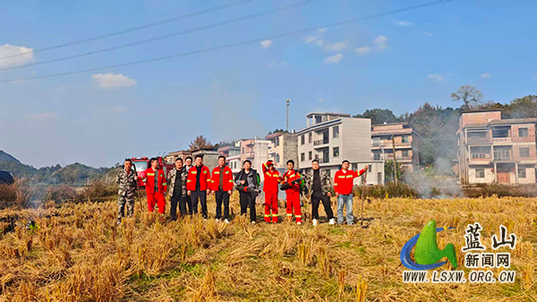 祠堂圩镇：以练备战强能力 森林防灭火筑防线.jpg