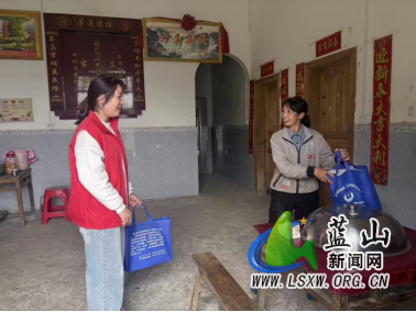 犁头瑶族乡开展安置帮教对象走访活动.png