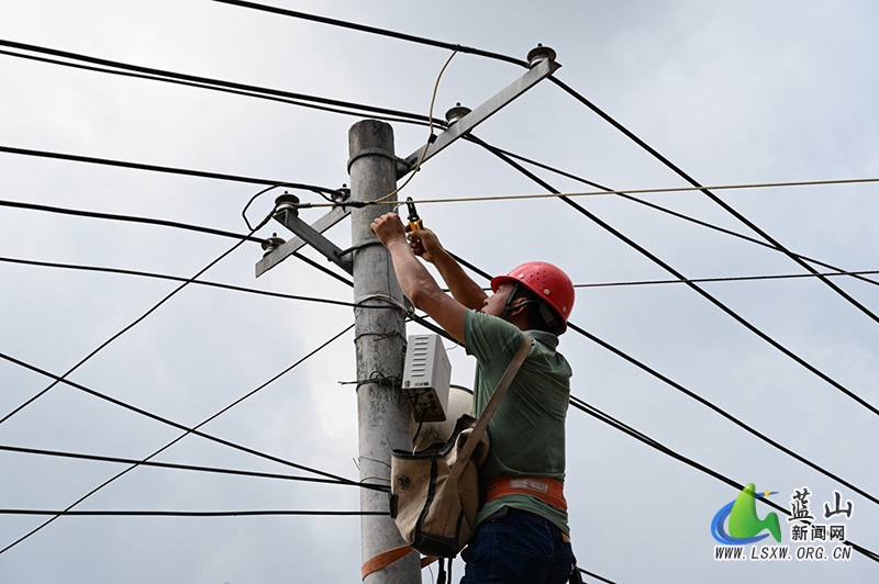 蓝山：战高温 修喇叭1.jpg