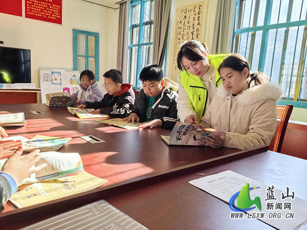 毛俊镇:“童阅时光”点亮乡村童趣 多元互动助力成长.jpg 毛俊镇:“童阅时光”点亮乡村童趣 多元互动助力成长.jpg