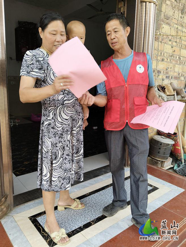 楠市镇环连村开展“利剑护蕾”入户走访宣传活动.jpg