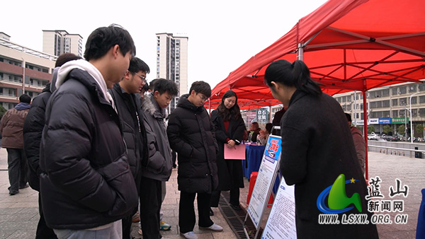 我县春风送岗进校园 校企合作“职”通未来.jpg