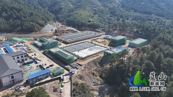 我县加快三蓝水厂建设 推动城乡供水一体化1.jpg 我县加快三蓝水厂建设 推动城乡供水一体化1.jpg