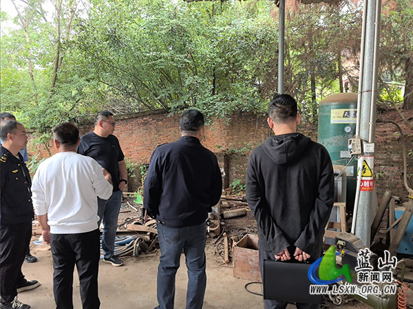 新圩镇人大：一线监督 织密安全生产“防护网”.jpg