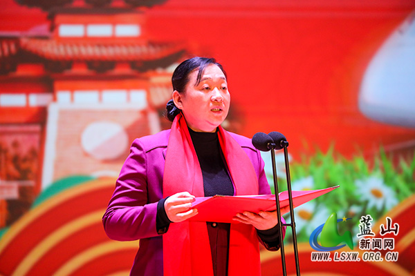 我县举行2026年“骐骥驰骋 春暖三蓝”春节联欢晚会1.jpg 我县举行2026年“骐骥驰骋 春暖三蓝”春节联欢晚会1.jpg