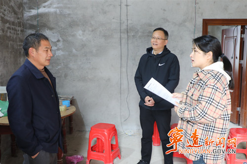 毛政:用心用情入户走访 推动工作见行见效2_副本500.jpg 毛政:用心用情入户走访 推动工作见行见效2_副本500.jpg