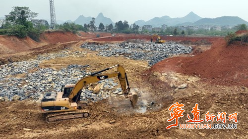 宁远:修复“生态疤痕”废弃矿山重披绿装_副本500.jpg 宁远:修复“生态疤痕”废弃矿山重披绿装_副本500.jpg
