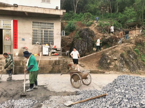 宁远县九疑瑶族乡：筑牢切坡建房防灾屏障1_副本500.jpg