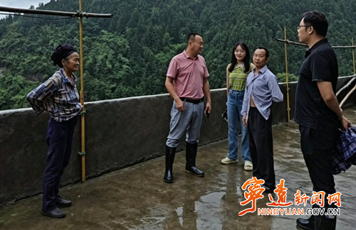 宁远县九疑瑶族乡：全力筑牢防汛安全屏障_副本500.jpg
