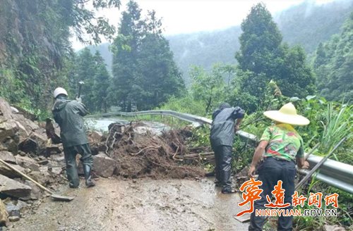 宁远县九疑瑶族乡：全力筑牢防汛安全屏障_副本500.png