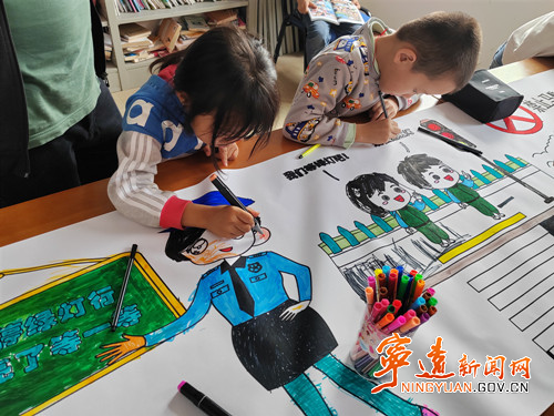 宁远桐木漯瑶族乡:安全童行绘就平安路_副本500.jpg 宁远桐木漯瑶族乡:安全童行绘就平安路_副本500.jpg