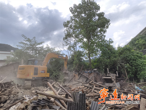 宁远县桐木漯瑶族乡：党建引领拆旧焕新_副本500.jpg