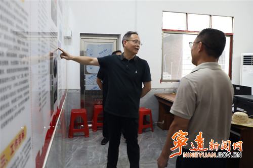毛政调研“一江两岸”项目建设工作2_副本500.jpg
