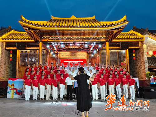 宁远县桐山街道：惠民演出点亮古街_副本500.png