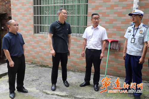 毛政带队调研消防安全工作2_副本500.jpg