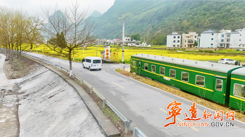 宁远：东江村千亩花海绽放 音乐节即将启幕2_副本500.png