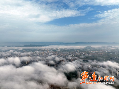 宁远:平流雾笼罩县城 如梦如幻1_副本500.jpg 宁远:平流雾笼罩县城 如梦如幻1_副本500.jpg