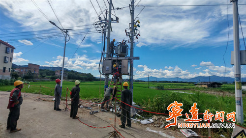 宁远电力:护航电网检修“零感知”_副本500.jpg 宁远电力:护航电网检修“零感知”_副本500.jpg