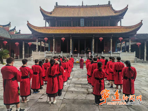 “恰同学少年”研学营走进宁远共品湖湘文化_副本500.jpg “恰同学少年”研学营走进宁远共品湖湘文化_副本500.jpg