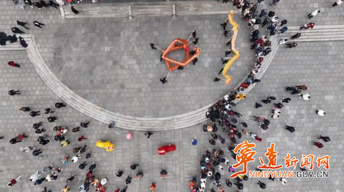 宁远：九嶷山春节迎客如潮 马年文旅喜迎“开门红”1_副本500.jpg