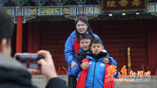 宁远：九嶷山春节迎客如潮 马年文旅喜迎“开门红”3_副本500.jpg