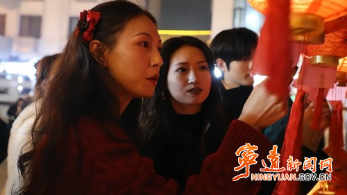 宁远:新春游古街 非遗醉游人2_副本500.jpg 宁远:新春游古街 非遗醉游人2_副本500.jpg