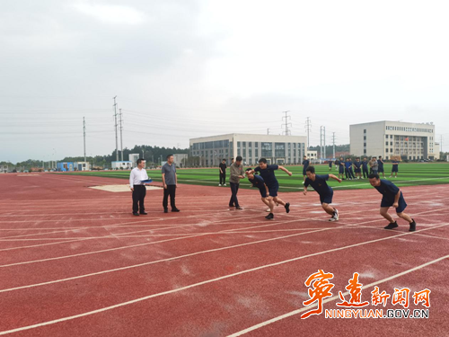 宁远县应急管理局：体能器械双测  锤炼救援铁军_副本500.png