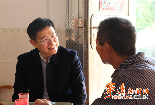 胡勇刚开展春节走访慰问活动_副本500.jpg 胡勇刚开展春节走访慰问活动_副本500.jpg