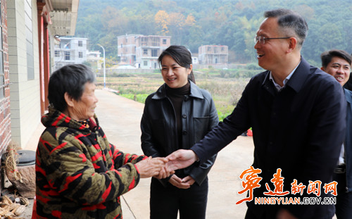 毛政深入乡镇督导乡村振兴工作_副本500.jpg 毛政深入乡镇督导乡村振兴工作_副本500.jpg