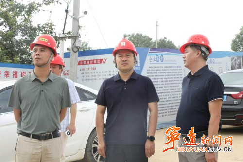 林亮亮赴乡镇开展专题调研_副本500.jpg