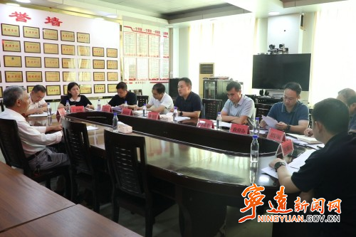 林亮亮赴仁和镇公开接访并调度民生领域信访工作_副本500.jpg
