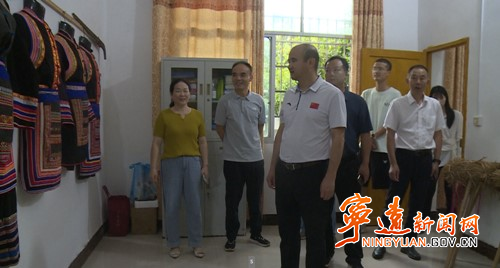 省文旅厅检查组来宁远复核国家公共文化服务体系示范区创新发展工作_副本500.jpg 省文旅厅检查组来宁远复核国家公共文化服务体系示范区创新发展工作_副本500.jpg