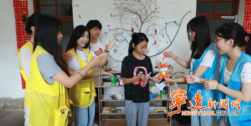 宁远：趣味课堂+积分拍卖 丰富儿童暑期生活_副本500.png