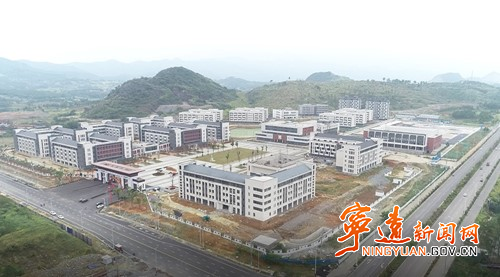 宁远：5年新增城区学位4.3万个 学位建设成效显著2_副本500.jpg