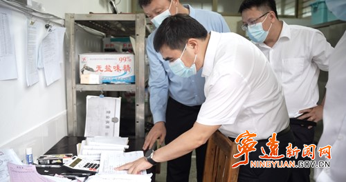宁远:鲁素春带队调研学校食堂安全管理(营养餐)工作_副本500.jpg 宁远:鲁素春带队调研学校食堂安全管理(营养餐)工作_副本500.jpg