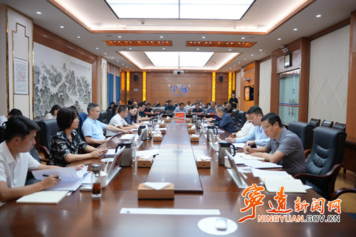 毛政主持召开全县道路交通安全工作、“项目大谋划、谋划大项目”暨“十五五”规划前期工作会议_副本500.jpg 毛政主持召开全县道路交通安全工作、“项目大谋划、谋划大项目”暨“十五五”规划前期工作会议_副本500.jpg