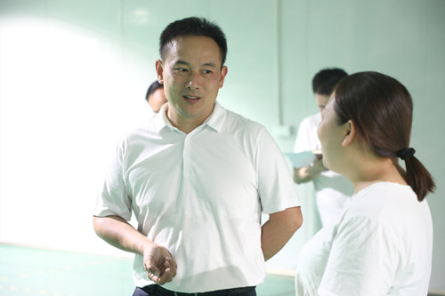 林亮亮调研福源工业园规模工业企业生产及安全生产工作_副本500.jpg