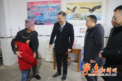 毛政督导安全生产并开展春节走访慰问活动2_副本500.jpg 毛政督导安全生产并开展春节走访慰问活动2_副本500.jpg