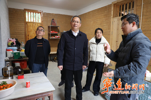 毛政走访省派驻工作队并调研乡村振兴工作_副本500.jpg 毛政走访省派驻工作队并调研乡村振兴工作_副本500.jpg