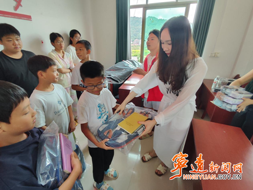 宁远县民政局：开展防校园欺凌主题教育活动2_副本500.png