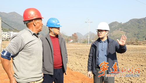 宁远：冬闲施工忙 良田筑根基3_副本500.png
